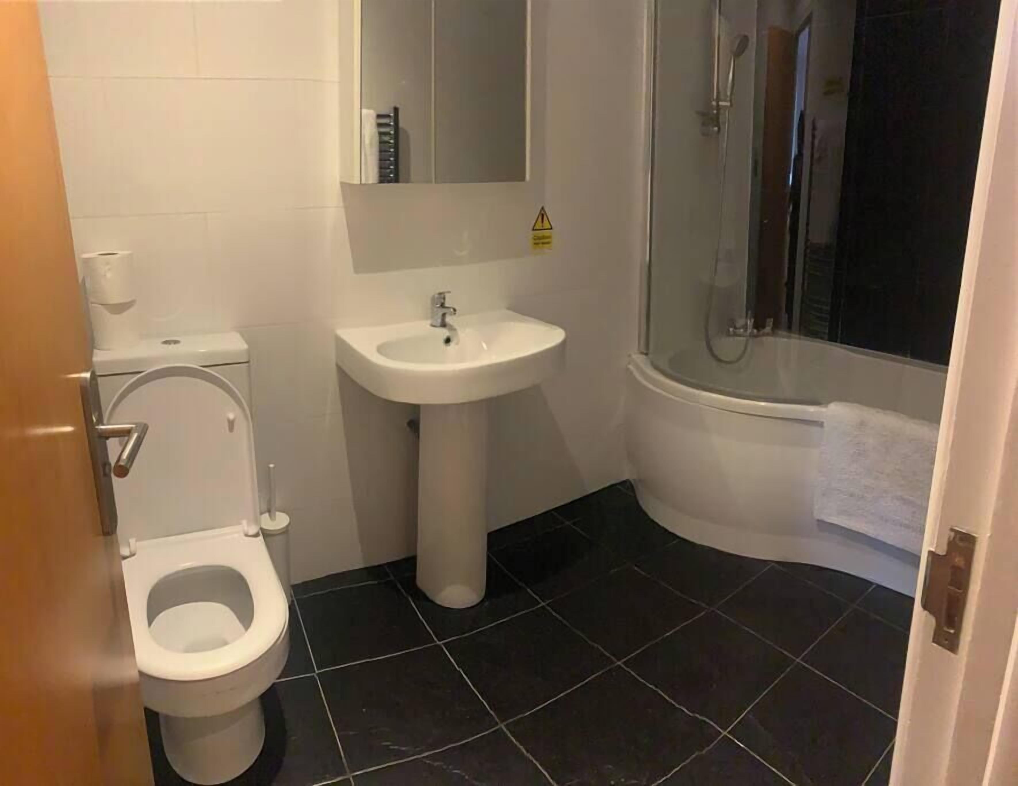 Hair dryer, towels