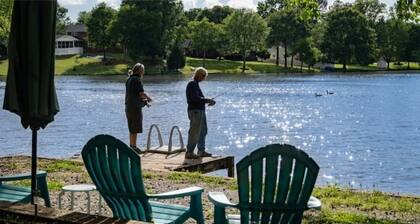 LakingitEz..3BR/2BA amazing sunsets & hot tub