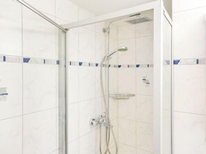 Hair dryer, towels - Apartment Orya by Interhome (Interlaken)