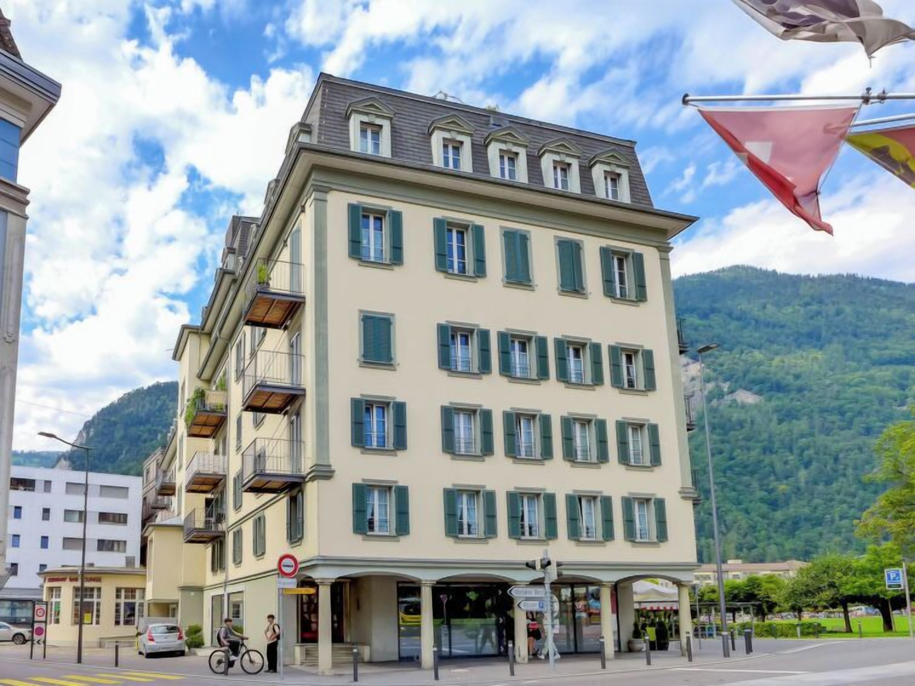 المنشأة من الخارج