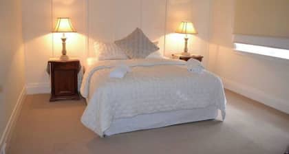 Mentor Chambers Serviced Apartment