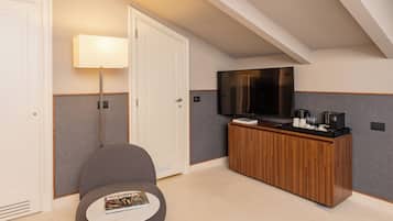 Junior Suite (Attic) | 1 bedroom, premium bedding, down comforters, memory foam beds