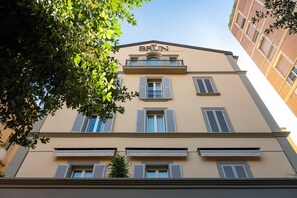 Front of property - Hotel Brun (Bologna)