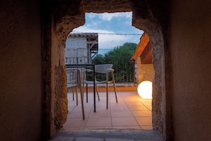 Romantic Triple Room | Terrace/patio