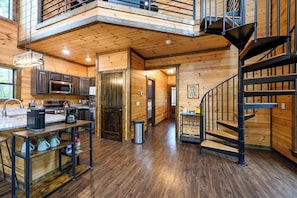 ثلاجة، ميكروويف، فرن، موقد طهي مسطح