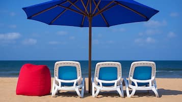 Chalet, 2 Bedrooms, Accessible, Smoking | Beach
