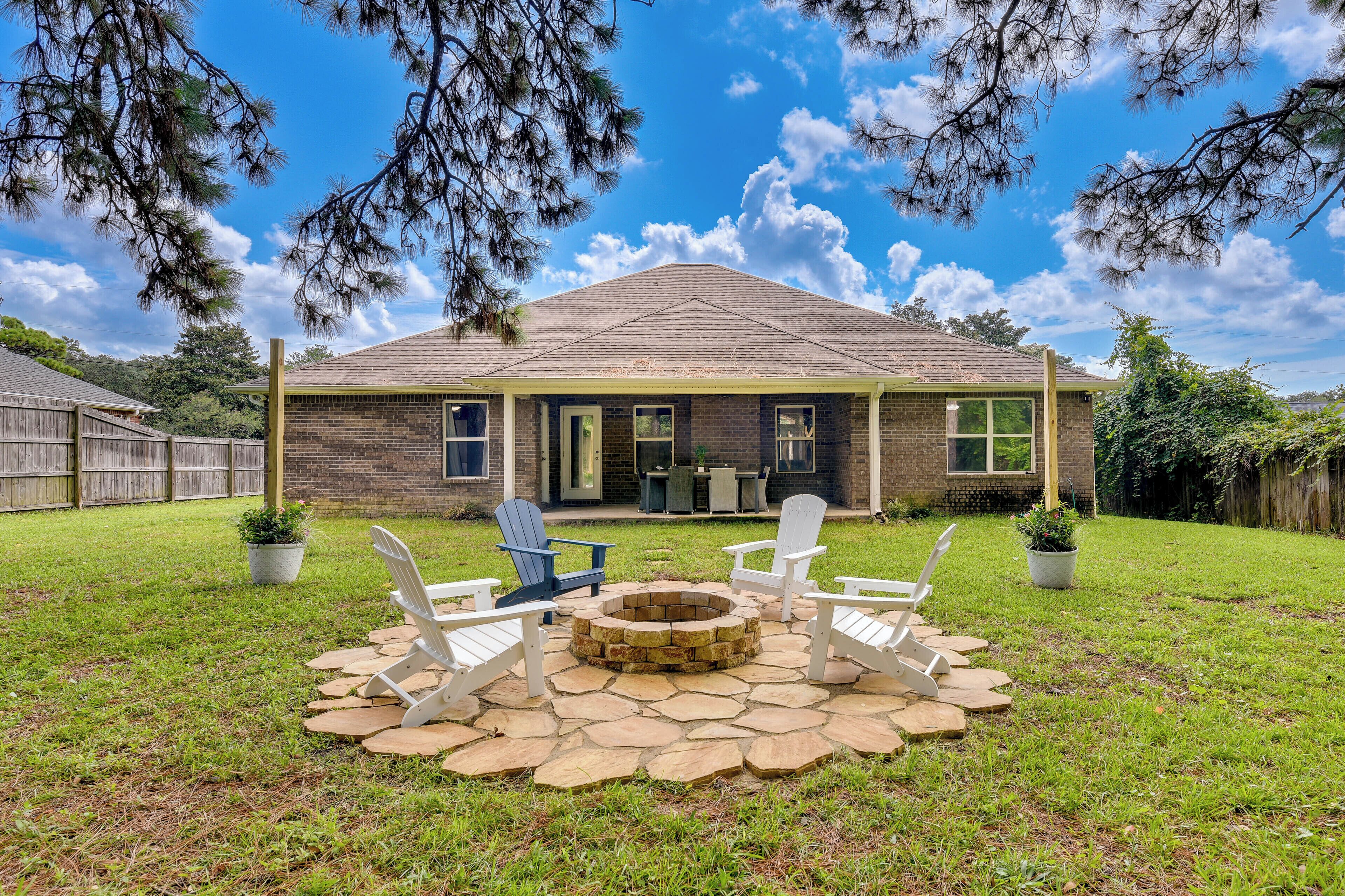 Fort Walton Beach Vacation Rental w/ Covered Patio