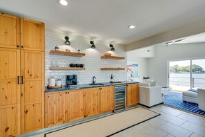 Interior - Cedar Creek Lake Views: Gorgeous Mabank House! (Mabank)