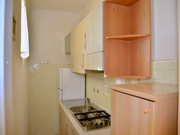 Apartment, 2 Bedrooms, Balcony, Ocean View | Interior