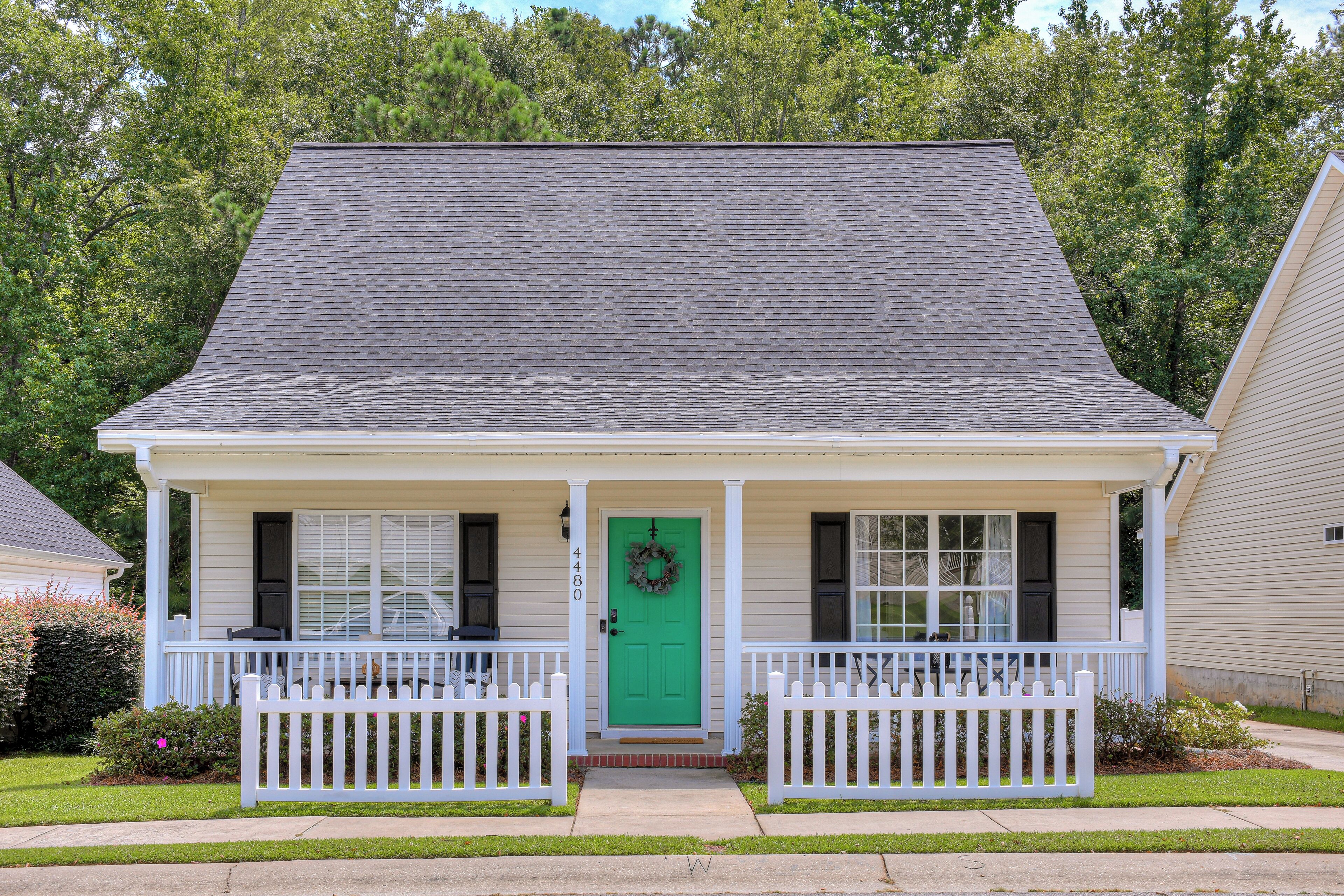 2 bd/2 bath Adorable Cottage in Evans, GA!