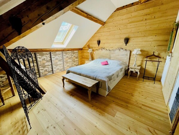 2 Schlafzimmer, Bügeleisen/Bügelbrett