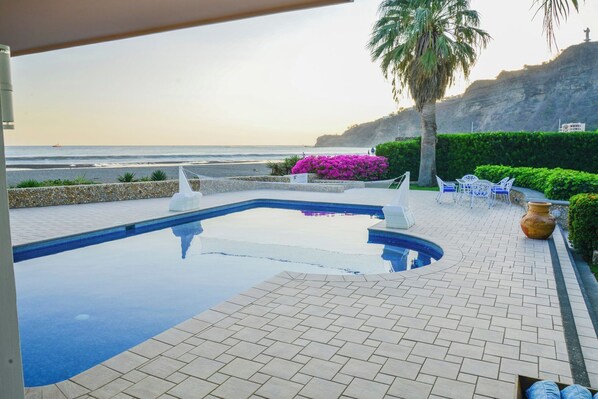 Alberca al aire libre 