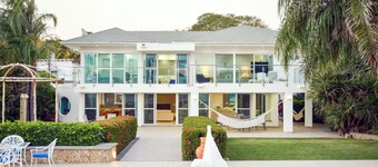 BEACHFRONT Luxury Villa 20,000 Square Feet Ocean Front Housekeeper & Guards