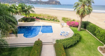BEACHFRONT Luxury Villa 20,000 Square Feet Ocean Front Housekeeper & Guards