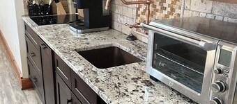 Cozy cottage just on the outskirts of Lynchburg!