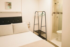4 bedrooms, iron/ironing board, free WiFi, bed sheets - Casa Hotel Sweet Home (Medellín)