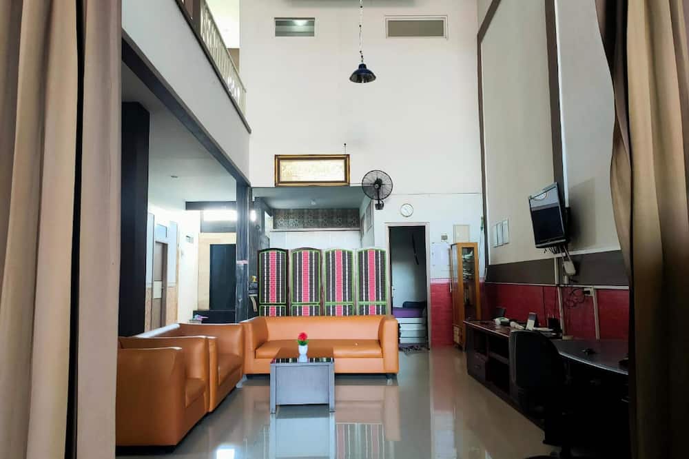 Hotel O Kost 3 Kelor Syariah