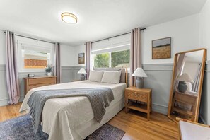 3 Schlafzimmer, Bügeleisen/Bügelbrett