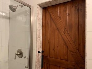 Bathroom - BEACH 5 min walk, Lake MI view, hot tub, TINY HOME
 (douglas)