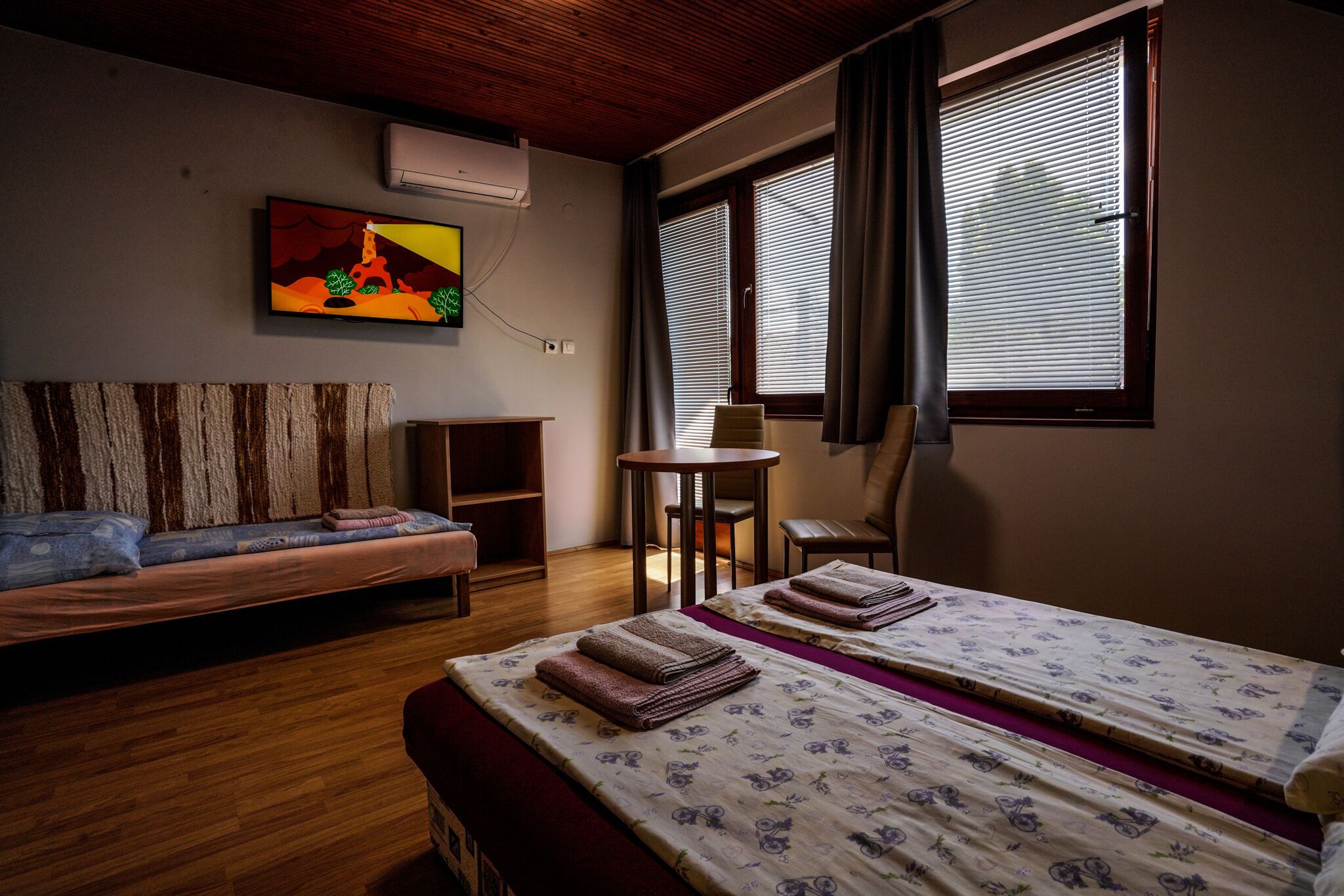 2 makuuhuonetta, Wi-Fi