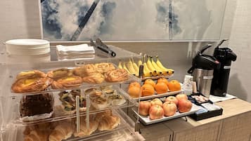 Desayuno continental incluido todos los días