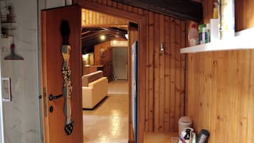 Loft, 1 Bedroom, Smoking, Private Pool | Hallway