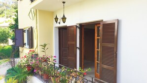 Property entrance - Spiros Apartments - Agios Gordios Beach, Corfu, Greece (Corfu)