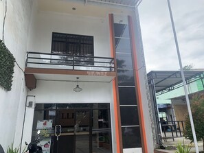 Front of property - Hotel O Penginapan Laota Syariah Near Rumah Sakit Islam Faisal Makassar (Makassar)