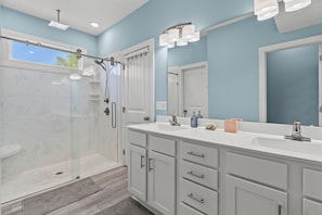 Shower, towels