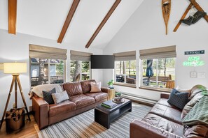 Smart TV, fireplace, video games, stereo