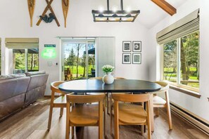 Dining - Evergreen · Golf Course! Hot Tub•Sauna•Firepit•Pets (McCall)