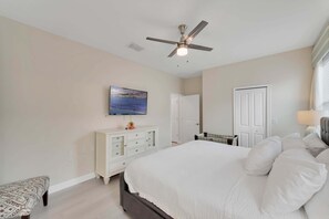 8 bedrooms, iron/ironing board, WiFi (free), bed sheets - 8BR Champions Gate Pool Home | 5 King Beds | Theater Room | Dog Friendly (Champions Gate)