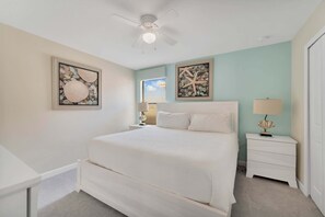 8 多间卧室、熨斗/熨衣板、免费 WiFi、床单