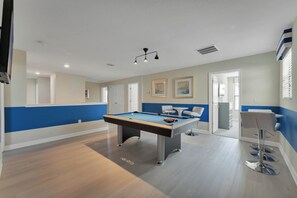 Spielezimmer