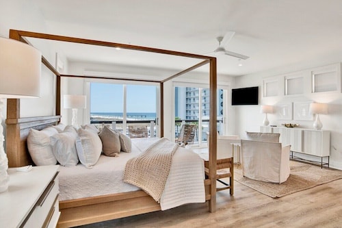 Bluffs 10 | Brand new home! Private Pool! 20 Steps to beach boardwalk!