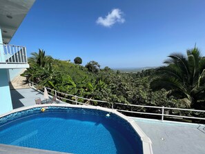 Outdoor pool - Mountain Retreat w/ Hot tub, Pool & Nature View (Yabucoa)