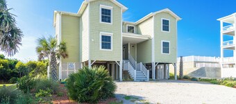Oceanfront Updated 5BR Duplex. Dog friendly!