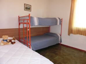 Apartamento, 2 habitaciones, balcón, vistas al jardín | 3 dormitorios