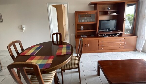 Dining - Apartment Ariandi Kamena Vourla (Kamena Vourla)