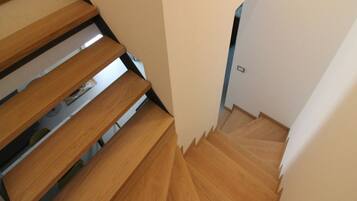 House, 2 Bedrooms, Balcony, Garden View | Living area