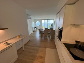 Fridge, microwave, oven, dishwasher - Verbano Boutique Apartment in Meina with lake view (Meina)