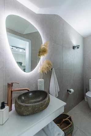 Towels, toilet paper