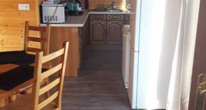 Chalet en bois Ă la campagne