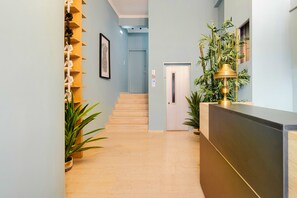 Studio, pemandangan kota | Pintu masuk properti