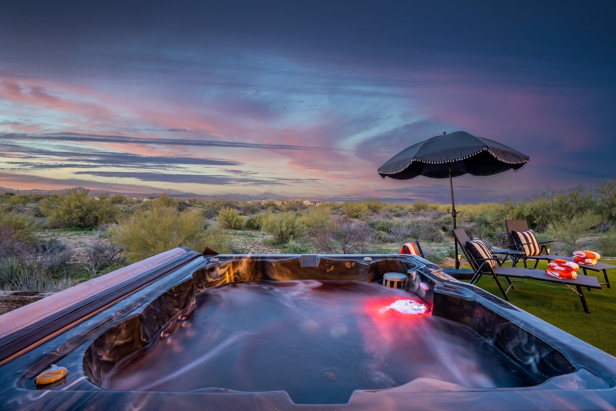 Peaceful North Scottsdale Home- Sleeps 13, Hot Tub, Pool Table, Pets Welcome