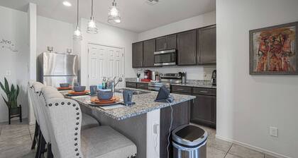 Festival Foothill Mountain Views