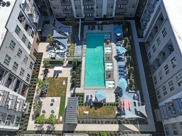 Pool - Comfortable Getaway Downtown Houston & Minutes from Minute Maid Park (Houston)