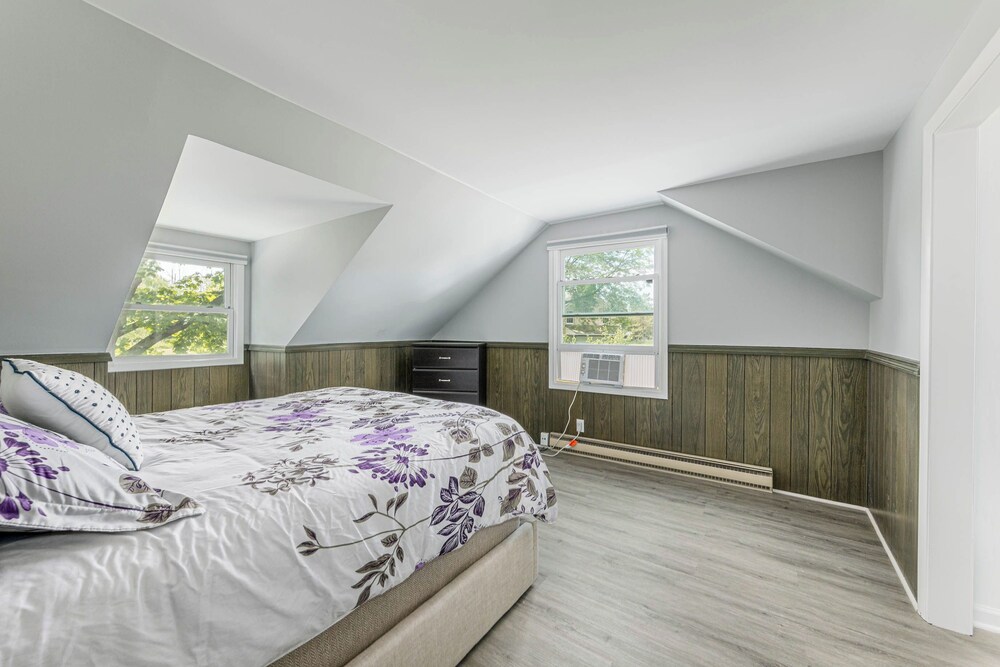 A Rustic Retreat w Heated Pool Mequon Vrbo