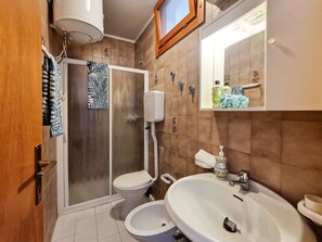 Apartment, 1 Schlafzimmer, Balkon, Meerblick | Badezimmer
