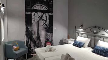 Caja de seguridad en la habitación, wifi gratis y ropa de cama